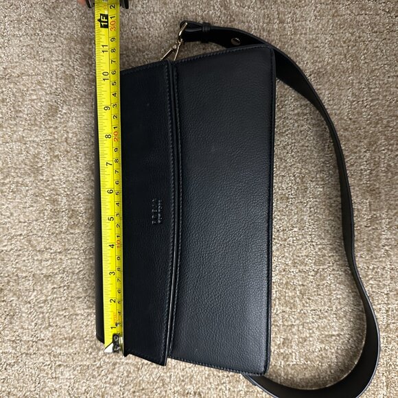 Freja Black Shoulder Bag - Picture 7 of 10